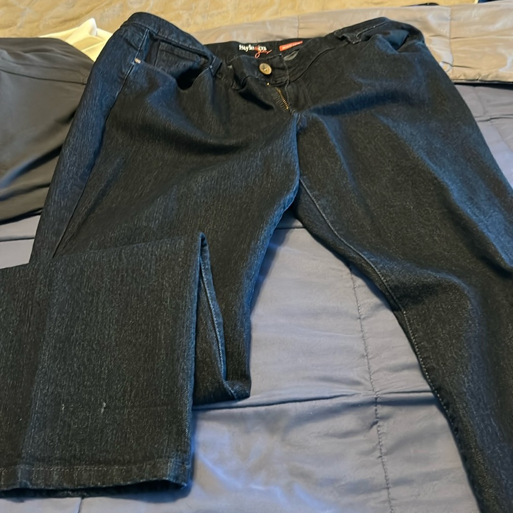 Blue jeans pant, size 18, dark blue, functional front and back pockets, boot cut